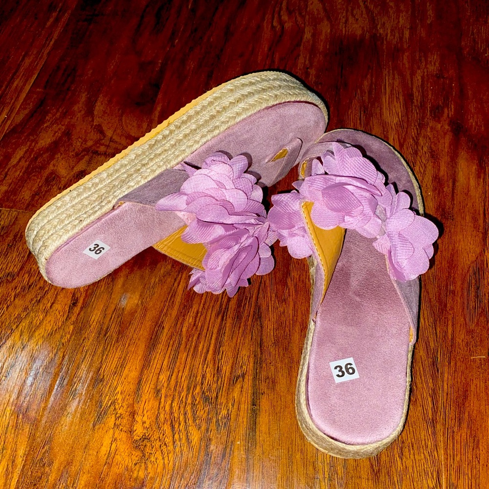 Flower slides